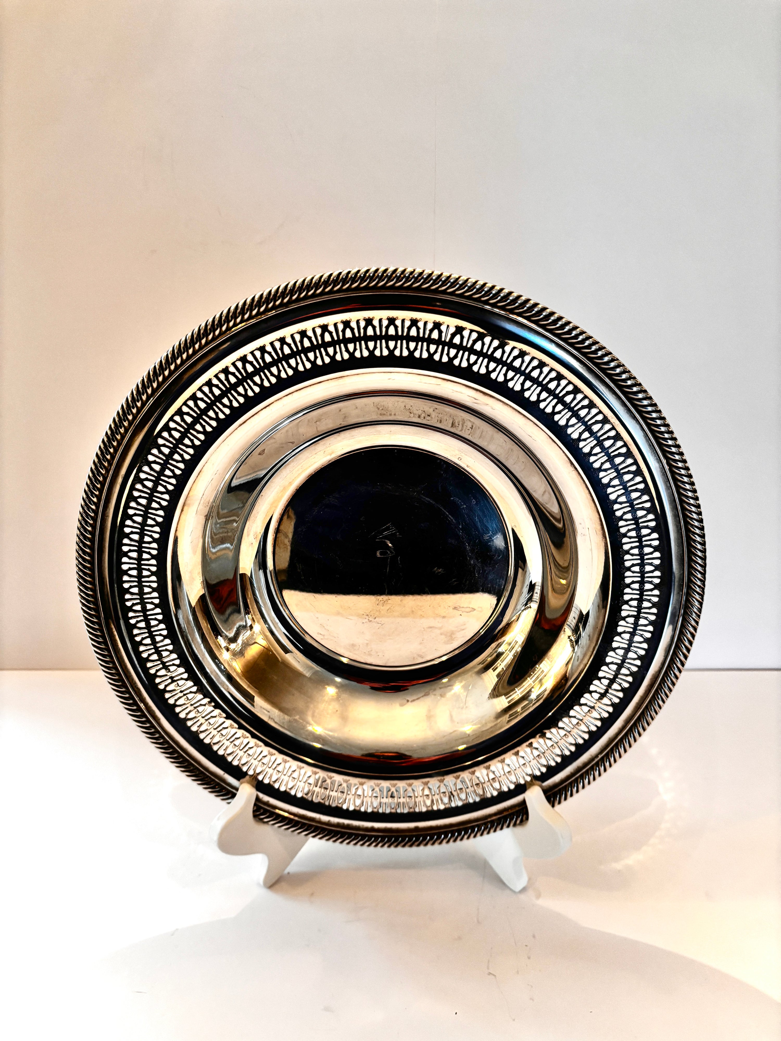 Vintage WM Rogers silver-plate serving bowl with a pierced lattice rim, 12 inches
