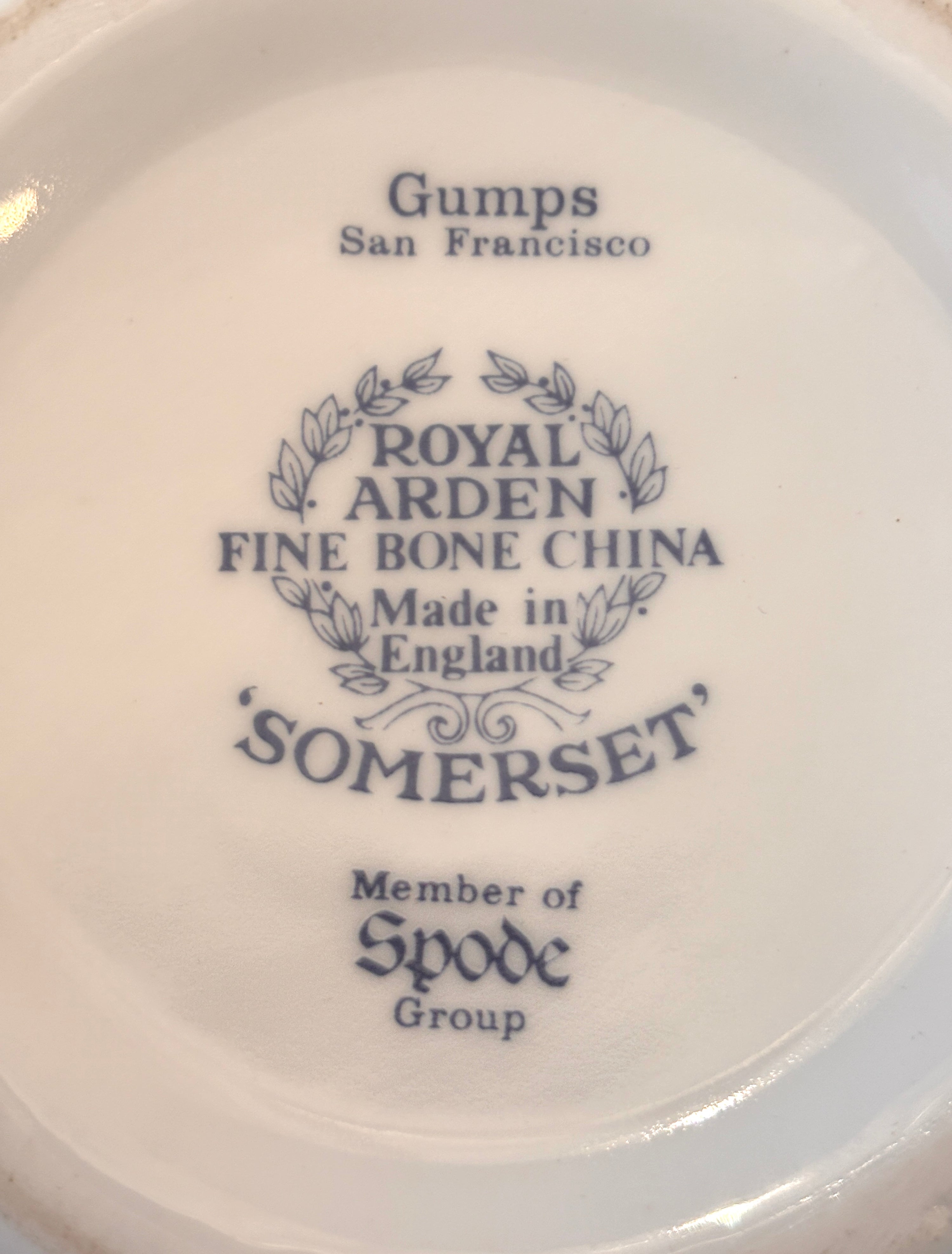 Royal Arden dresser jar, Gump&